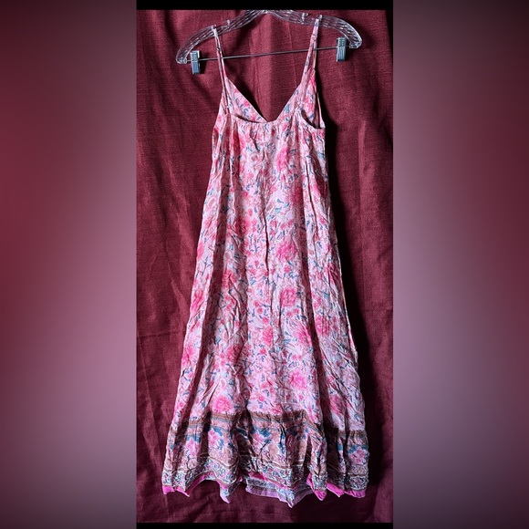 Size small Pink floral dress - Picture 2 of 2